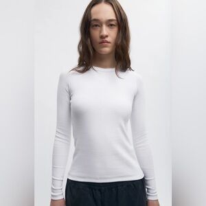 NWT Kotn long sleeve ribbed crew neck in marshmallow white